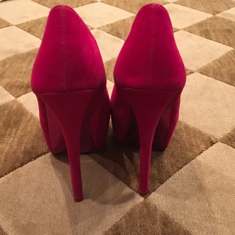Super sexy Shiekh Raspberry pumps - Picture 3 of 7